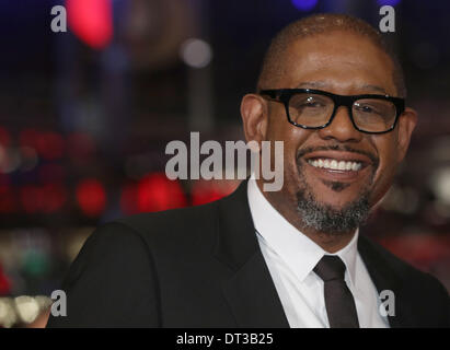 Berlin, Deutschland. 7. Februar 2014. US-Schauspieler Forest Whitaker für das Screening von "La Voie de ennemi kommt" (zwei Männer in der Stadt) die 64. jährliche Berlin Film Festival, in Berlin, Deutschland, 7. Februar 2014. Der Film wird im offiziellen Wettbewerb der Berlinale präsentiert die vom 06. bis 16. Februar 2014 läuft. Foto: Jörg CARSTENSEN/Dpa/Alamy Live News Stockfoto