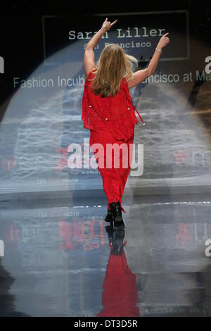 New York, USA. 6. Februar 2014. Daphne Oz geht die Start-und Landebahn trägt Sarah Liller gehen rot für Frauen - The Herz Wahrheit Red Dress Collection 2014 Show am 6. Februar 2014 in New York City. Bildnachweis: Anton Oparin/Alamy Live-Nachrichten Stockfoto