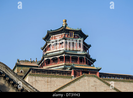 Turm des Duftes des Buddha im Sommerpalast Stockfoto