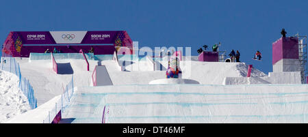 Sotschi, Russland. 6. Februar 2014. 6. Februar 2014, XXII Olympische Winterspiele Sotschi, Russland. Damen snowboard Slopestyle Qualifikationen in Rosa Khutor Extreme Park. Jenny Jones (GBR) Credit: Aktion Plus Sport Bilder/Alamy Live-Nachrichten Stockfoto