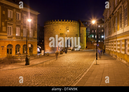 Wohnhäuser in Neustadt-Straße in der Neustadt und Barbican der Altstadt in Warschau, Polen. Stockfoto