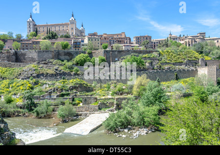 Blick auf Toledo und Alcazar, Spanien Stockfoto