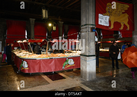 Venedig, Italien. Rialto Fischmarkt, Pescheria. Stockfoto