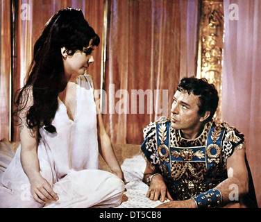 ELIZABETH TAYLOR, Richard Burton, CLEOPATRA, 1963 Stockfotografie - Alamy