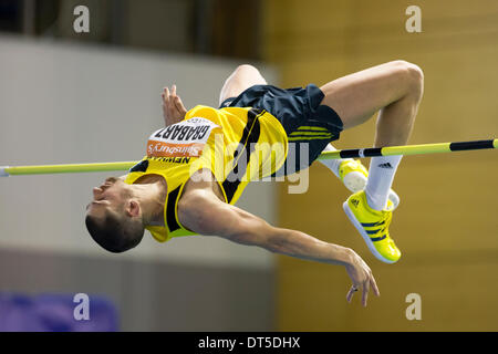 Sheffield, UK. 9. Februar 2014. Robbie GRABARZ Gewinner des Finales Hochsprung Männer, Sainsbury britischen Leichtathletik-Hallenmasters am English Institute of Sport (EIS), Sheffield, England, UK. Bildnachweis: Simon Balson/Alamy Live-Nachrichten Stockfoto