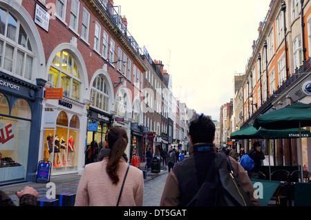 Shopper in der New Bond Street, London Stockfoto