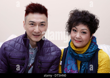 Hong Kong Sänger und Schauspielerin Amy Hu, Wu Mei Yee (Hu Mei Yee) und Sänger William Hu. Stockfoto