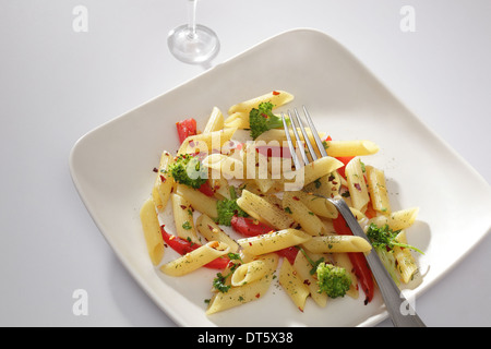 Pasta ist ein Sammelbegriff für italienische Varianten von Nudeln Stockfoto