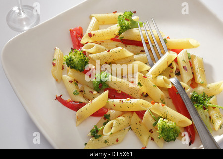 Pasta ist ein Sammelbegriff für italienische Varianten von Nudeln Stockfoto