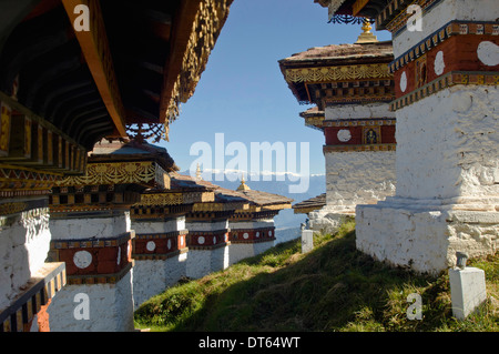 Bhutan, Südasien, Dochu La Chörten, Sieg des 4. Königs in der Schlacht in der Nähe von Thimphu zu gedenken. Stockfoto