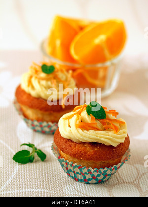 Orangen-Cupcakes. Rezept zur Verfügung. Stockfoto