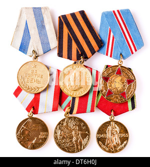 MINSK, BELARUS - FEB 06: Sammlung der russischen (sowjetischen) Medaillen für die Teilnahme an dem zweiten Weltkrieg, 6. Februar 2014. Stockfoto