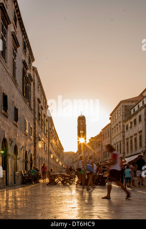 Hauptstraße der Altstadt Stockfoto