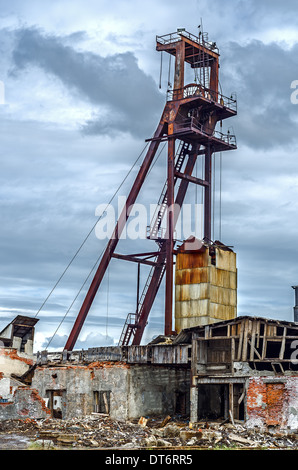 Zerstörten und verlassenen Salzbergwerk Krise rechtzeitig Stockfoto