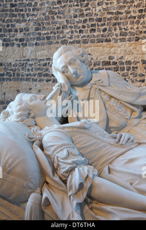 Das Damer Denkmal in Milton Abtei stellt die trauernde Joseph Damer Trauer um seine verstorbene Frau Lady Caroline. Milton Abbas, Dorset, England. VEREINIGTES KÖNIGREICH. Stockfoto