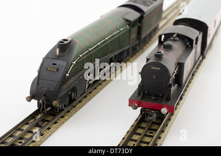 Hornby Dublo grün Stockente Modell Zug mit EDL17 Tank Locomotive Zug klassische britische Kinderspielzeug Stockfoto