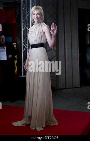 Berlin, Deutschland. 10. Februar 2014. Toni Collette besucht die "A long Way down" Premiere während der 64. Berlinale Internationalen Filmfestspiele im Friedrichstadt-Palast am 10. Februar 2014 in Berlin, Deutschland. Goncalo Silva/NurPhoto/ZUMAPRESS.com/Alamy © Live-Nachrichten Stockfoto