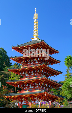 Fünf Pagode bei Takahata Fudo Tempel Tokio Japan Stockfoto