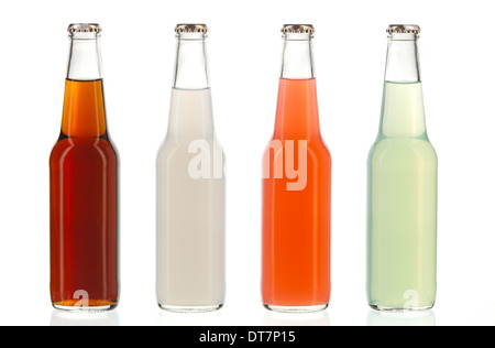 Vier verschiedene Soda-Flaschen, nicht-alkoholische Getränke Stockfoto