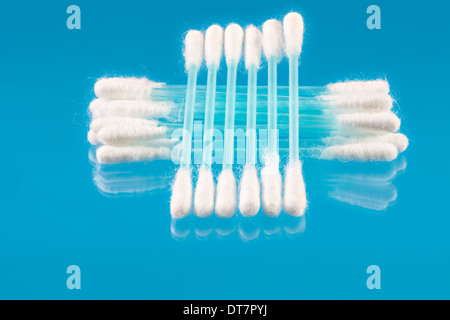 Makro aus einem Haufen von Wattestäbchen Stockfoto