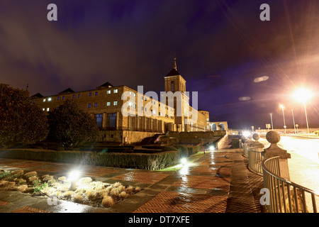 Die Universität von Gijon befindet sich in der Stadt Gijón (Asturien, Spanien), Stockfoto