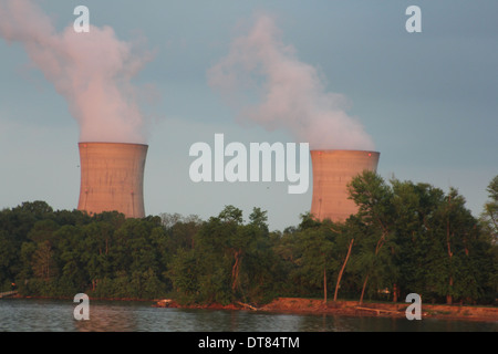 Kernkraftwerk (KKW) auf Three Mile Island in den Susquehanna River, Harrisburg, Pennsylvania in Londonderry, Twsp Stockfoto