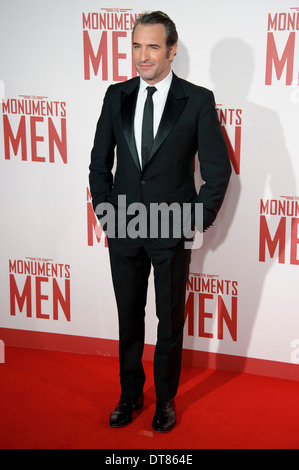 Jean Dujardin kommt für die UK-Premiere von "The Monuments Men" zu einem zentralen London Kino, London. Stockfoto