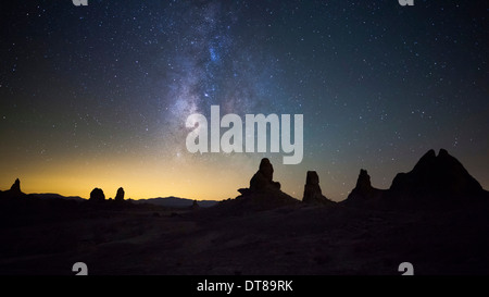 Die Milchstraße über Trona Pinnacles. Trona, Kalifornien. Stockfoto