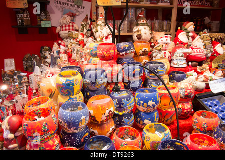 Birmingham Frankfurter Weihnachtsmarkt 2013 - Marktstand mit Kerzenlicht Stockfoto