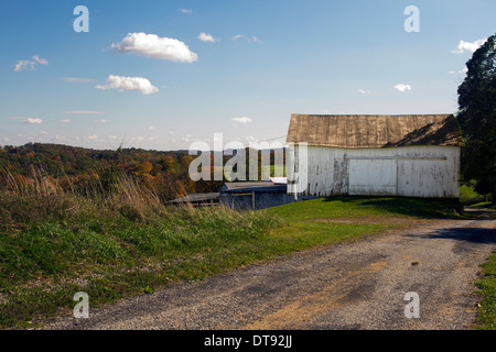 Scheune auf dem Land Stockfoto