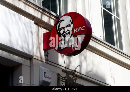 KFC-Fast-Food-Outlet, Cardiff, Wales. Stockfoto