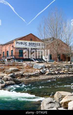 Renovierte Steamplant, jetzt der Salida SteamPlant Theater und Event Center, historische Innenstadt, Arkansas River, Salida, CO Stockfoto