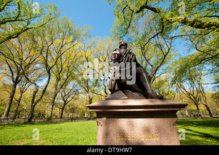 Robbert Burns Statue auf der Mall im Central Park in New York City, USA Stockfoto