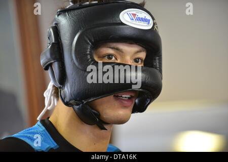 Tokio, Japan. 12. Februar 2014. Ryota Murata (JPN) Boxen: Ryota Murata Japans während seiner offenen Training bei Teiken Boxing Gym in Tokio, Japan. Bildnachweis: Hiroaki Yamaguchi/AFLO/Alamy Live-Nachrichten Stockfoto