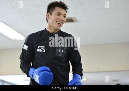 Tokio, Japan. 12. Februar 2014. Ryota Murata (JPN) Boxen: Ryota Murata Japans während seiner offenen Training bei Teiken Boxing Gym in Tokio, Japan. Bildnachweis: Hiroaki Yamaguchi/AFLO/Alamy Live-Nachrichten Stockfoto