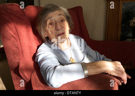 Vereinigtes Königreich West London Bildnis einer einhundert Jahre alten Frau Stockfoto