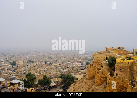 Die Ansicht von Jaisalmer gelbem Sandstein Stadt von Jaisalmer Fort Rajasthan Indien. Stockfoto