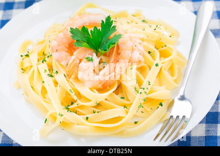 Pasta mit Garnelen Stockfoto