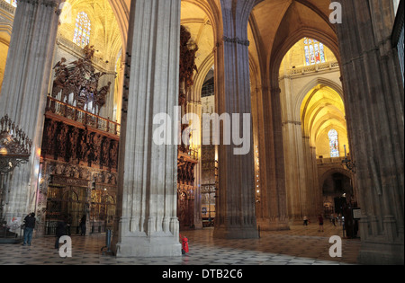 Gesamtansicht innen Sevilla Kathedrale (Catedral) Sevilla, Andalusien, Spanien. Stockfoto