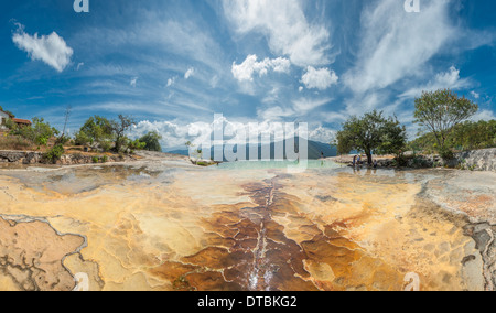 Hierve el Agua, natürlichen Felsformationen im mexikanischen Bundesstaat Oaxaca Stockfoto