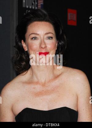 Los Angeles, CA, USA. 13. Februar 2014. Molly Parker im Ankunftsbereich für HOUSE OF CARDS Saison 2 Premiere, Director es Guild of America, Los Angeles, CA 13. Februar 2014. Bildnachweis: Elizabeth Goodenough/Everett Collection/Alamy Live-Nachrichten Stockfoto