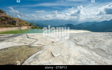 Hierve el Agua, natürlichen Felsformationen im mexikanischen Bundesstaat Oaxaca Stockfoto