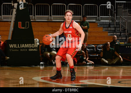 Coral Gables, FL, USA. 13. Februar 2014. Katie Rutan #40 von Maryland in Aktion während der NCAA Basketball-Spiel zwischen den Miami Hurricanes und Maryland Terrapins Bank United Center in Coral Gables, FL. Die Terrapins besiegte die Hurricanes 67-52. Bildnachweis: Csm/Alamy Live-Nachrichten Stockfoto