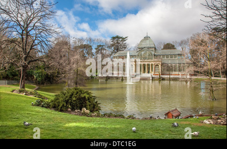 Madrid - Palacio de Cristal oder Crystal Palace im Buen Retiro park Stockfoto