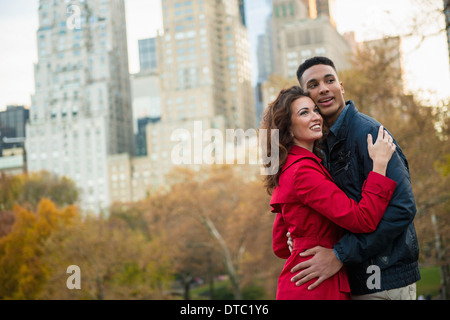 Junge Touristen-paar im Central Park, New York City, USA Stockfoto