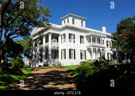 Stanton Hall, auch bekannt als Belfast ist ein klassische Wiederbelebung Antebellum Herrenhaus in Natchez, Mississippi Stockfoto