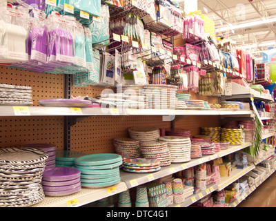 Party Angebot Gang bei einem Walmart Stockfoto