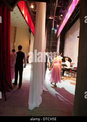 Lugansk, Ukraine. 14. Februar 2014. Lugansk Philharmonic Jazz Ensemble "Combo" die heutigen Konzert widmet sich der Welttag der Liebenden Credit: Igor Golovnov/Alamy Live News Stockfoto