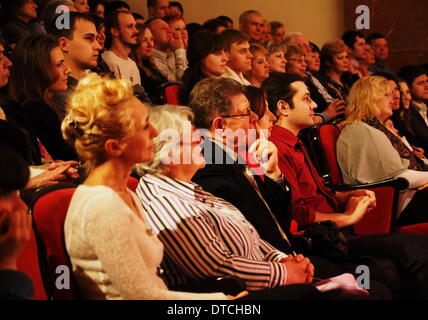 Lugansk, Ukraine. 14. Februar 2014. Lugansk Philharmonic Jazz Ensemble "Combo" die heutigen Konzert widmet sich der Welttag der Liebenden Credit: Igor Golovnov/Alamy Live News Stockfoto