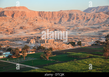 Luftaufnahme des Tal der Könige in Luxor, Ägypten Stockfoto